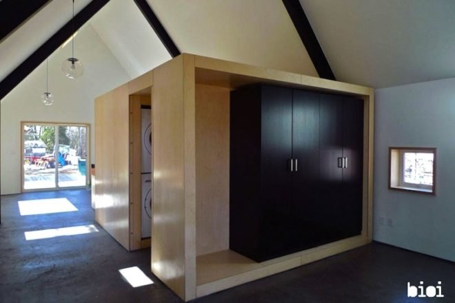 green design, sustainable design, eco-design, Warburg House, Alberta, Canada, EnerGuide, energy efficiency, Bioi Architects, daylighting, southern exposure, insulation, passive cooling,