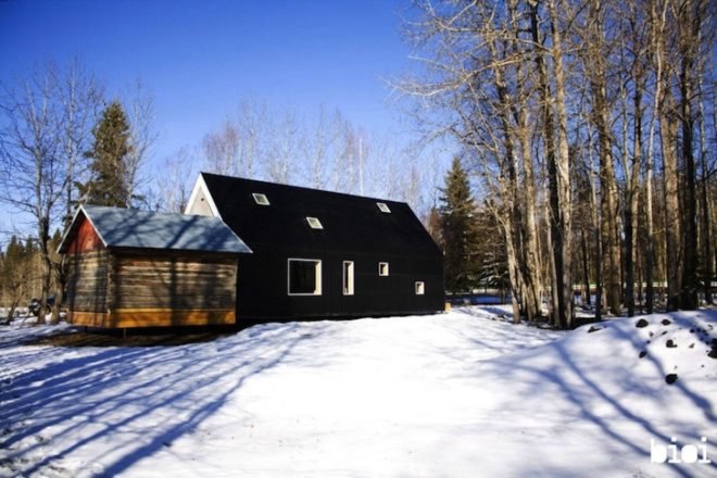 green design, sustainable design, eco-design, Warburg House, Alberta, Canada, EnerGuide, energy efficiency, Bioi Architects, daylighting, southern exposure, insulation, passive cooling,