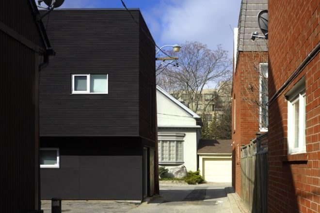 Superkül Inc, Laneway House, Toronto, Canada, vertical light shaft, skylights, courtyard, rooftop garden, rooftop terrance, green renovation, green design, sustainable design, eco-design