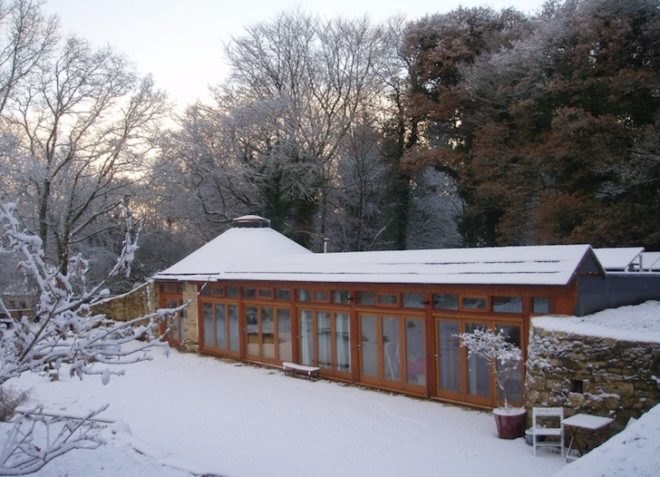 earth construction, Groundhouse, Brittany, Grand Designs, solar-power, clean tech, green design, earth construction, rammed earth, solar-power, eco-design, sustainable design, Swedish dry toilet, compost toilet, daylighting, recycled materials