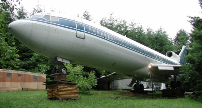 airplane house, airplane conversion,Boeing 727, reclaimed airplane, restoring airplane home,
