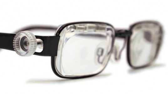 eyejusters, self adjusted glasses, vision correction, green glasses, slidelens technology, eyejusters slidelens