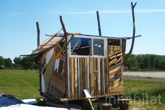 Architecture, Art, DIY, Recycled Materials, recycled wood, tyres, pallets, tempelhof airport, Bread & Butter, Gecekondu Landed Overnight, Youth Art Neukölln, Kunst-Stoffe, Urban Planning, Crafts, german design, berlin