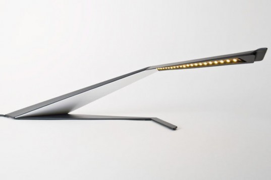 Interror.be, LED, Stealth Desklamp, Flatpack, Sculptural light, powdercoated steel, DMY Berlin 2012, computer light, energy efficiency, Green Products