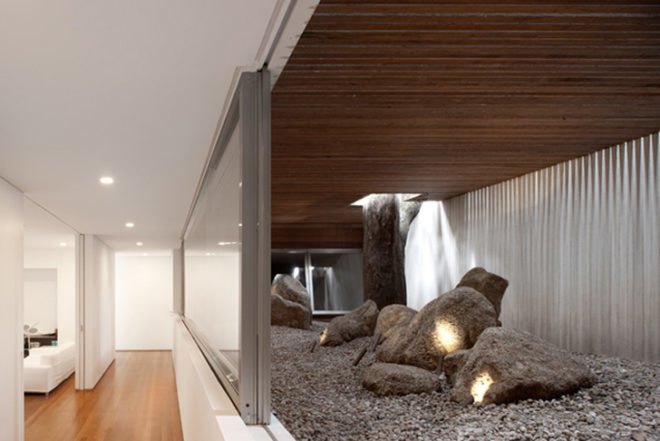 Isay Weinfeld, Grecia House, São Paulo, Brazil, natural light, wood, trees growing inside, minimalistic, greenery, open plan, Air quality, Architecture, green Interiors, Daylighting