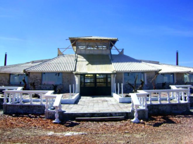 Palacio de Sal, Uyuni Salt Flats, salt palace, Salar de Uyuni, bolivia, salt blocks, salt hotel, eco tourism