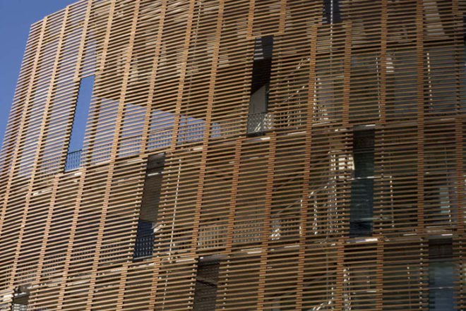 Pinearq, Brullet de Luna, Biomedical Research Park, Barcelona, energy efficient, Wood Louvers, red cedar, Architecture, Daylighting, Renewable Energy