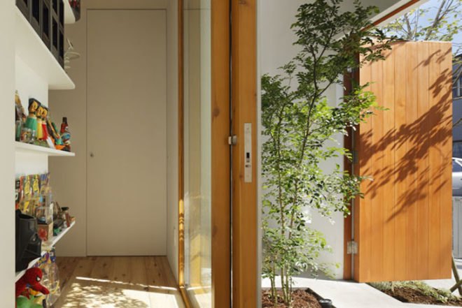 green Interiors, Architecture, Takeshi Hosaka, Inside Out House, natural light, interior spaces, sliding glass windows, japanese design, Conceptual, minimalistic house, Japanese, Architecture, Daylighting, green Interiors