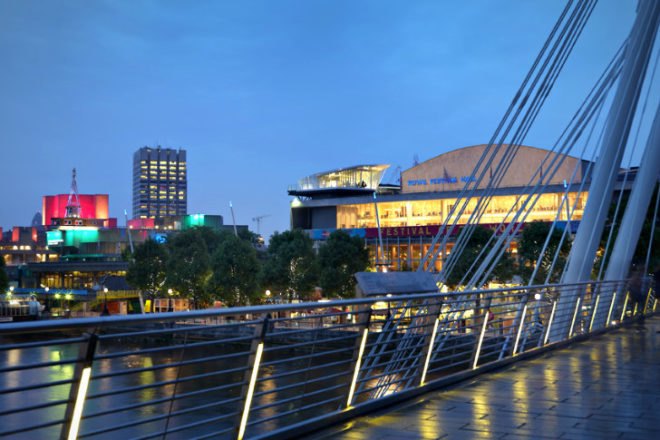 The Cube London, Park Associati, electrolux, london, olympics, mobile restaurant, prefab restaurant,