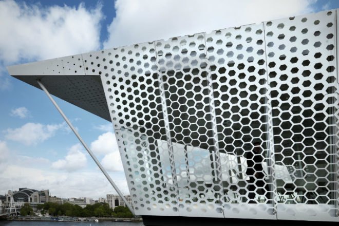 The Cube London, Park Associati, electrolux, london, olympics, mobile restaurant, prefab restaurant,