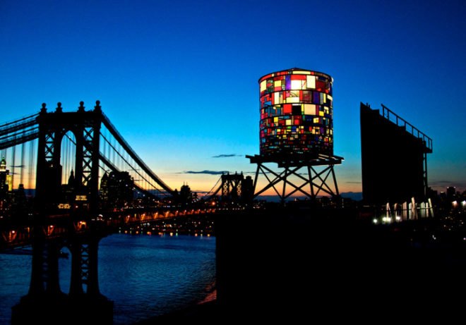 salvaged plexi glass, plexiglass, reclaimed plexigalss, water tank, water tank project, green art nyc, green art, eco art, green design, eco design, sustainable design, DUMBO, salvaged Plexiglas, Tom Fruin, The Water Tank Project, recycle art, eco art, salvaged materials nyc