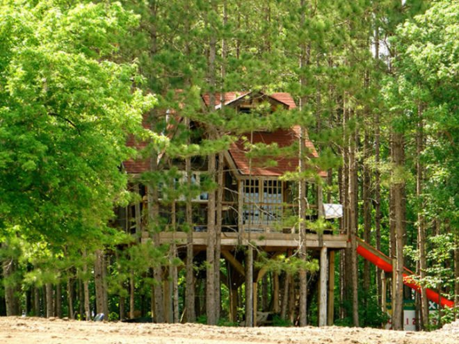 Treehouse, Lynne Knowlton, reclaimed materials, barn wood, recycled materials, upcycled materials, tree house