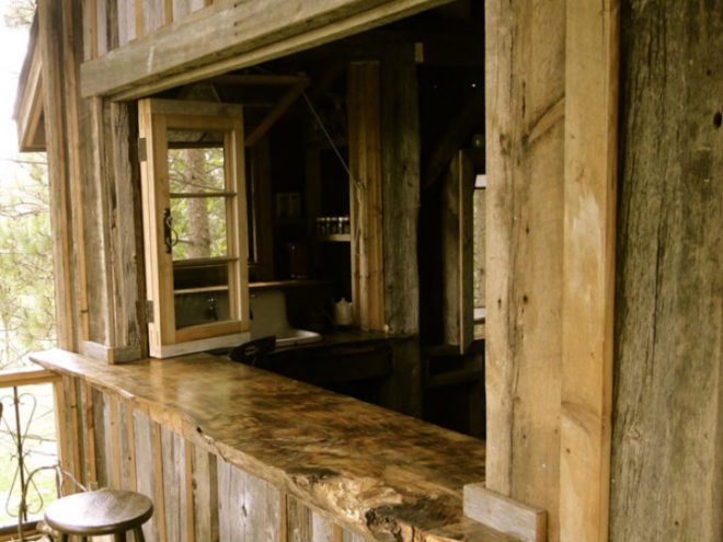 Treehouse, Lynne Knowlton, reclaimed materials, barn wood, recycled materials, upcycled materials, tree house
