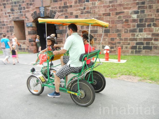 bike and roll, bike nyc, bike and roll nyc, bike and roll shipping container, shipping container kiosk, container architecture, shipping container architecture, eco architecture, green design, shipping container, shipping container architecture, eco design, sustainable design, governors island bike share, biking on governors island, green nyc, biking nyc