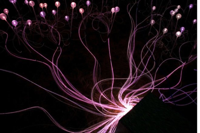 bruce munro, fields of light, ayers rock, uluru, australia green art, eco art, sustainable art, green lighting, led, led lighting, light emitting diodes, led flowers, sustainable design, green design