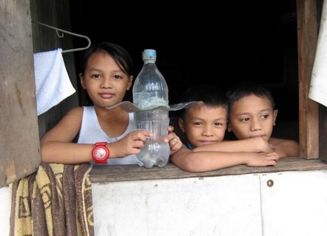 “A liter of Light”, eco design, green design, green lighting, Isang Litrong Liwanga, MIT, My Shelter Foundaiton, Philippines, Recycled Materials, social design, solar bottle bulbs, sustainable design, “A liter of Light”, appropriate technology, eco design, green design, green lighting, humanitarian design, Isang Litrong Liwanag, MIT, phillipines, sustainable design, bottle lights, illac diaz