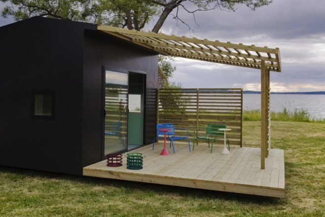 Jonas Wagell, Mini House, Prefab, prefabricated design, modular design, tiny home, green design, sustainable design, eco-design, solar power, clean tech, solar kit, flat packed