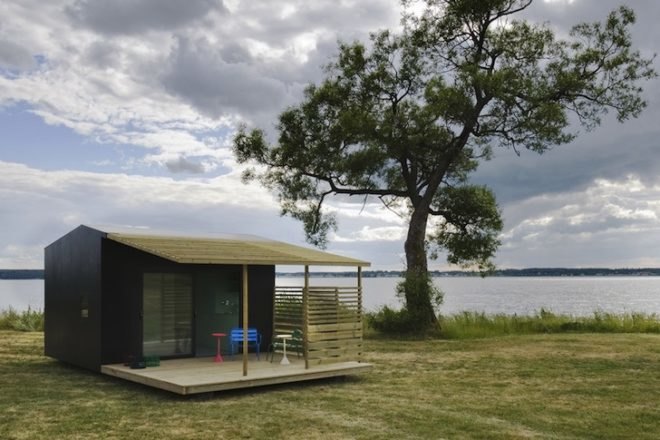 Jonas Wagell, Mini House, Prefab, prefabricated design, modular design, tiny home, green design, sustainable design, eco-design, solar power, clean tech, solar kit, flat packed