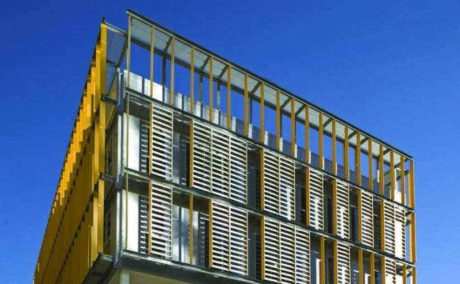 radio nacional de espana headquarters, ravetlllat-ribas, passive solar design, barcelona, poblenou neighborhood, solar thermal heat gain, daylighting