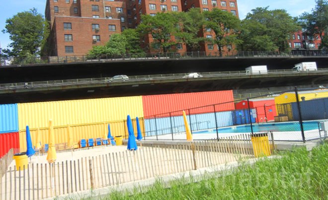 brooklyn bridge park pop up pool, pop up pool, brooklyn park pop up pool, brooklyn bridge park, brooklyn park pop up pool, brooklyn pool, brooklyn bridge pool, shipping container pool, brooklyn beach, green design, eco design, sustainable design, shipping container beach