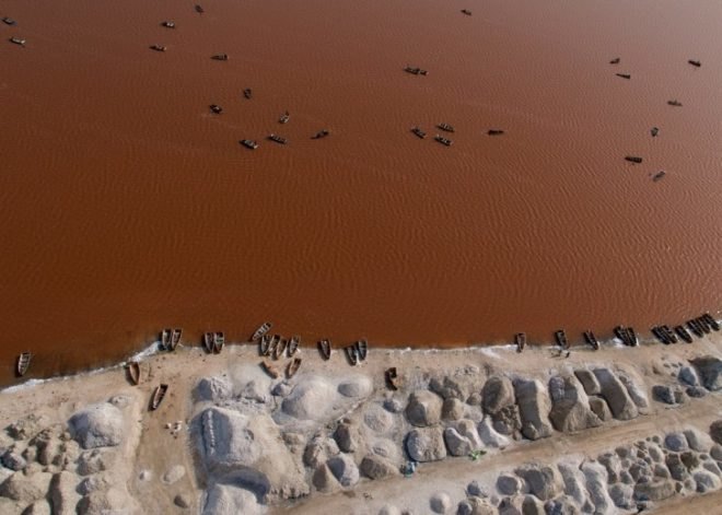 lake retba, lac rose, micro algae, pink waters, senegal, pink lake, tourist attraction