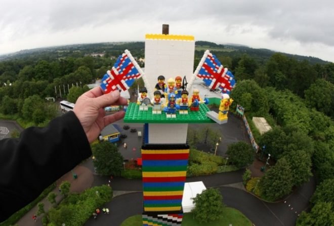 barrel organ, builders of sound, lego organ, LEGOs, Serviceplan, star wars, star wars 3d, star wars theme, legoland, legoland windsor, world's tallest lego tower, LEGO tower, world record lego tower,