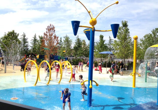 green design, eco design, sustainable design, New Jersey, Jersey City, Newport Green, Eco-friendly sports field, urban beach, pop up beach