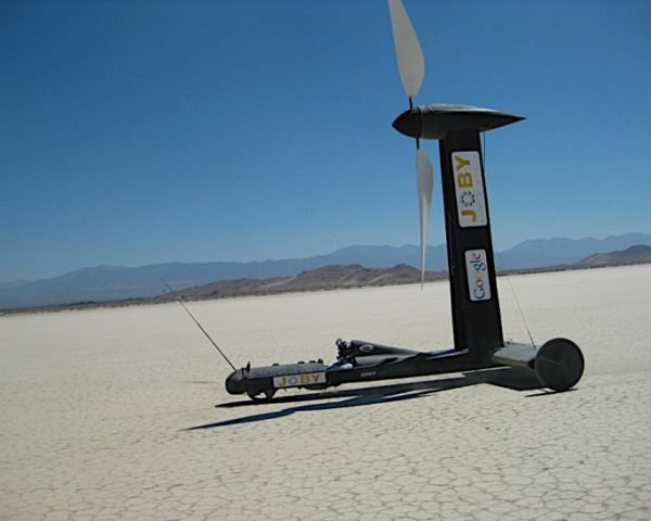 Rick Cavallaro, Blackbird, wind-powered car, wind power, wind energy, green transportation, green car, DDWFTTW