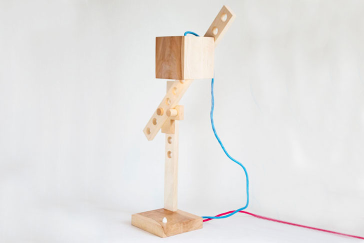 Shigeki Yamamoto, playful lamp, wooden lamp, customizable, Spiellampe, humorous design, DIY, Interactive Objects, Green Lighting