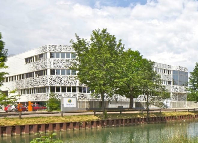 Dijon, France, Teletech, MVRDV, adaptive reuse, green renovation, daylighting, skylights, green design, sustainable design, eco-design, call center