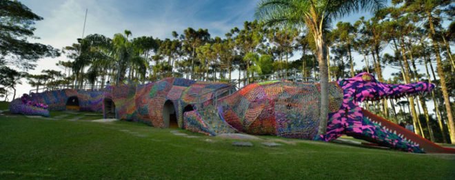 Crocheted Jacaréa, Olek, crocheted alligator, agata olek, São Paulo, Brazil