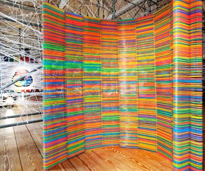 Chromatic Screen, hangers, upcycling, reuse, art, sculpture, design, LIKEarchitects