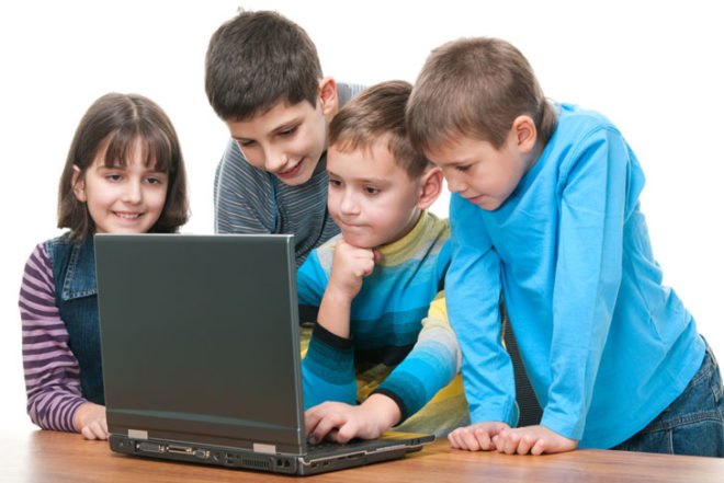 kids on computer, kids at desktop, kids at desktop computer, kids and pc computer,
