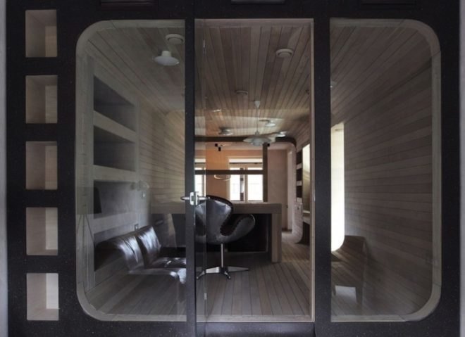 Peter Kostelov, natural light, daylighting, oak tube, Russia, Moscow, natural materials, timber, green design, sustainable design, green renovation, sustainable renovation