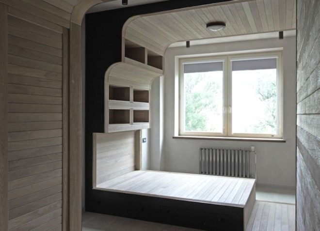 Peter Kostelov, natural light, daylighting, oak tube, Russia, Moscow, natural materials, timber, green design, sustainable design, green renovation, sustainable renovation