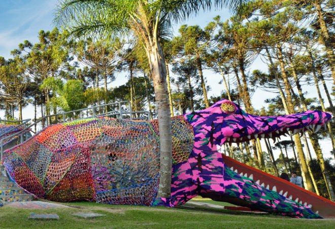 Crocheted Jacaréa, Olek, crocheted alligator, agata olek, São Paulo, Brazil