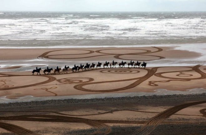 Evewright, Walking Drawings, England, eco art, sand art, land art