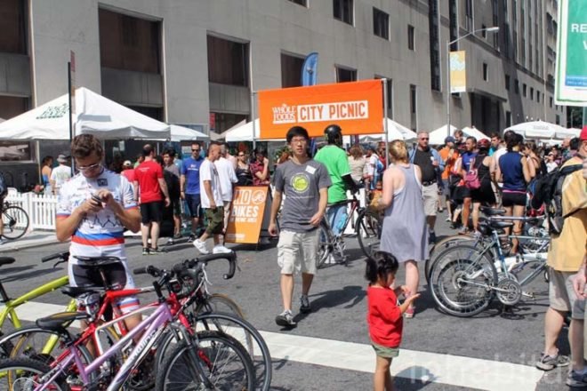 summer streets nyc, summer streets manhattan, manhattan, fitness, healthy recreation, sustainable transportation, biking, running, roller blading, New York City Department of Transportation
