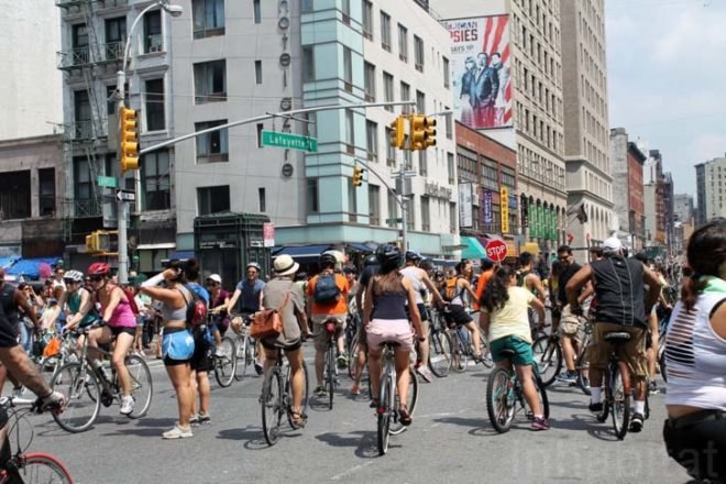 summer streets nyc, summer streets manhattan, manhattan, fitness, healthy recreation, sustainable transportation, biking, running, roller blading, New York City Department of Transportation