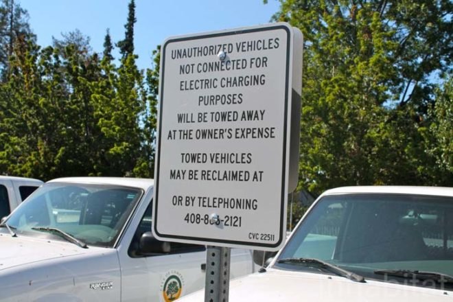 Ford, Ford Focus, Ford Focus Electric, electric car, Ford electric car, green transportation, green car, Nissan LEAF, Tesla Model S, Honda Fit EV, Chevy Volt,EV range anxiety