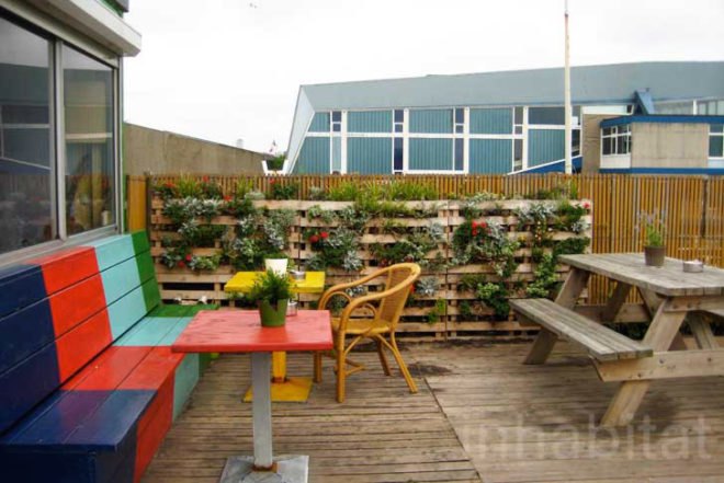 FAST, surf, The Hague, surfers villa, affordable accomodation, recycled containers, German bunker, Bunker Museum, green roof, Satelliet Groep, refunc, Prefab Housing, Vertical Garden, green sport, Recycled Materials, Green Holidays, surf