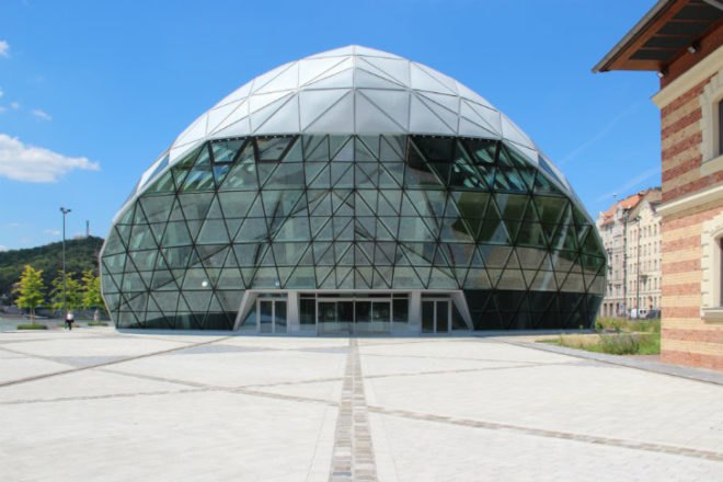 CET Building, ONL, Oosterhuis_Lénárd, budapest, mixed use building, glass atrium, daylighting, green renovation