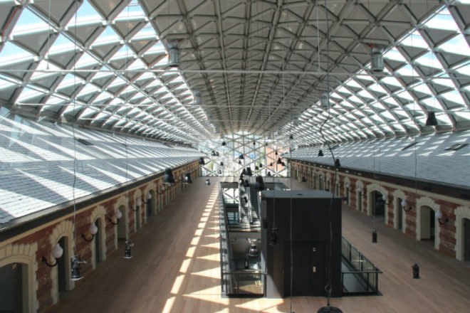 CET Building, ONL, Oosterhuis_Lénárd, budapest, mixed use building, glass atrium, daylighting, green renovation