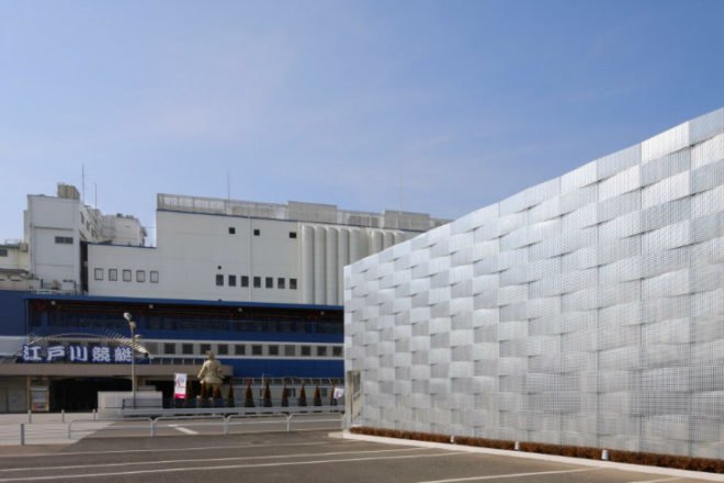 Edogawa Garage Club, Junichi Ito, tokyo, green renovation, metal shade screen, perforated metal facade,