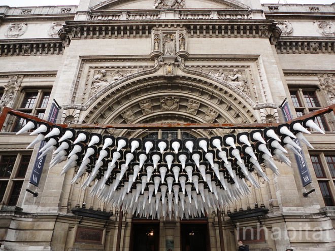 green design, eco design, sustainable design, Victoria & Albert Museum, London, South Kensington, Heatherwick Studio, Thomas Heatherwick, Cromwell Road, Designing the Extraordinary, recycled traffic cones, S3i, recycled sculpture