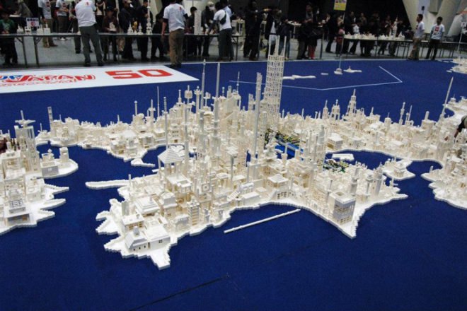 green design, eco design, sustainable design, LEGO, LEGO map, 1.8 million LEGOs, Build up Japan, GIant Japan Map, 50th Anniversary LEGO