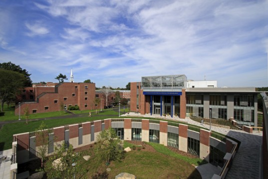 Mars Center for Science and Technology, Green building, green roof, LEED Gold, LEED, US Green Business Council, green design, green building, sustainable practices, interior lighting sensors, solar shading, wheaton college
