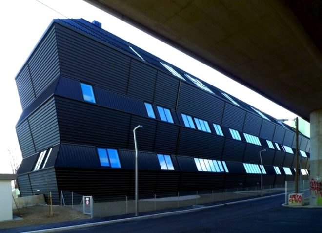Mühlgrund, passive house, ARTEC Architekten, vertical garden, green design, sustainable design, solar shades, Austria, Vienna, daylighting, energy efficiency