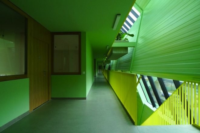 Mühlgrund, passive house, ARTEC Architekten, vertical garden, green design, sustainable design, solar shades, Austria, Vienna, daylighting, energy efficiency