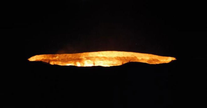 The Gates of Hell, Burning Gas Craters, gas disasters, gas craters, drilling disasters, Turkmenistan, human made disasters, drilling accidents, gas drilling acciedents
